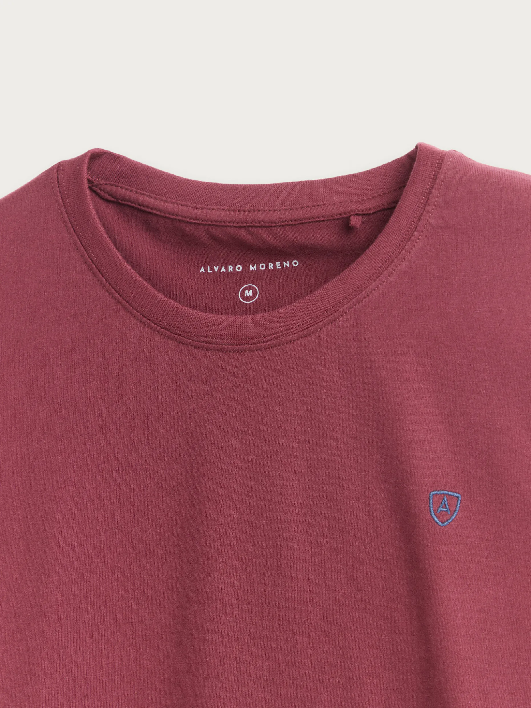 CAMISETA BASICA BURDEOS