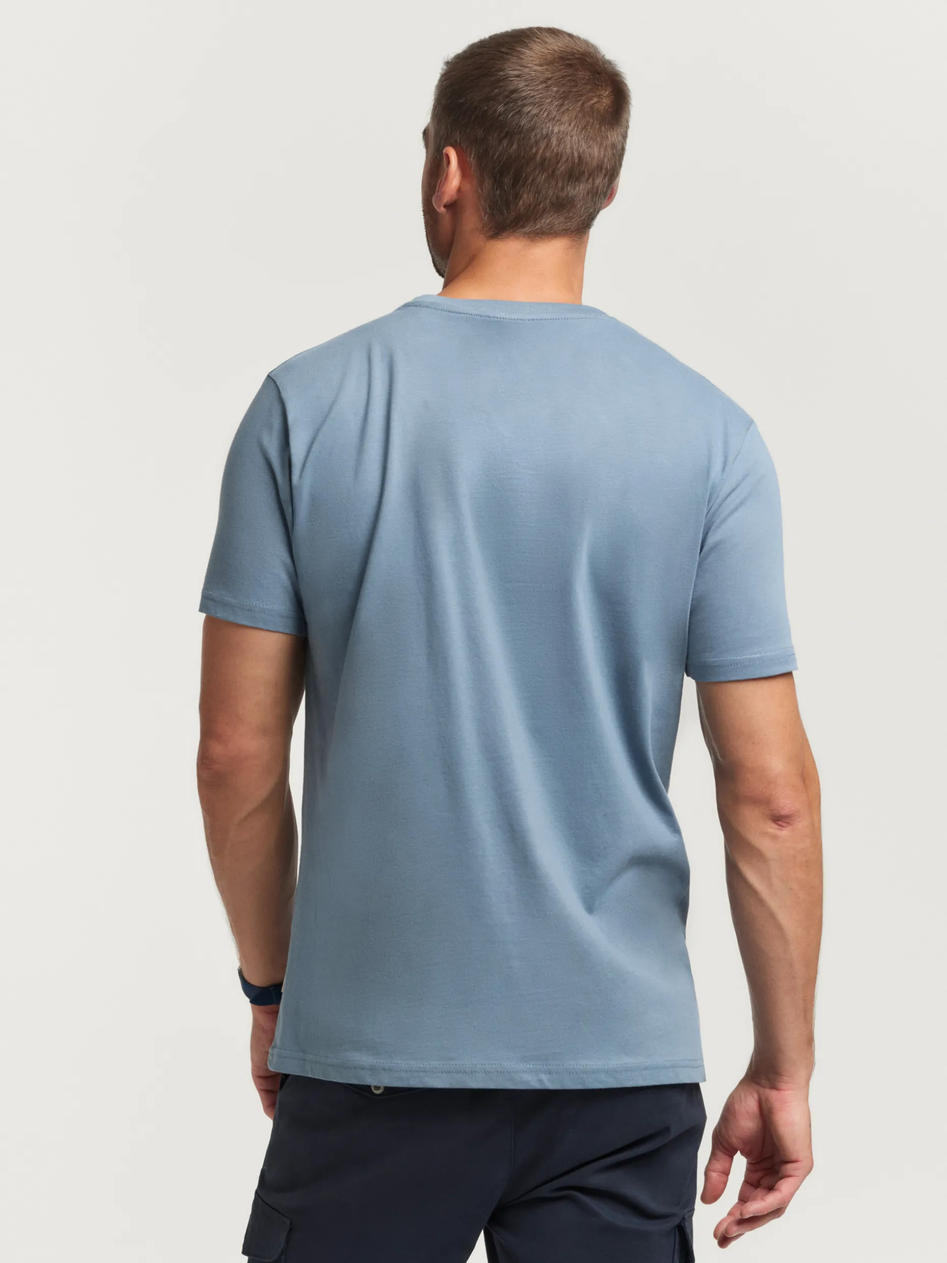 CAMISETA BASICA CELESTE