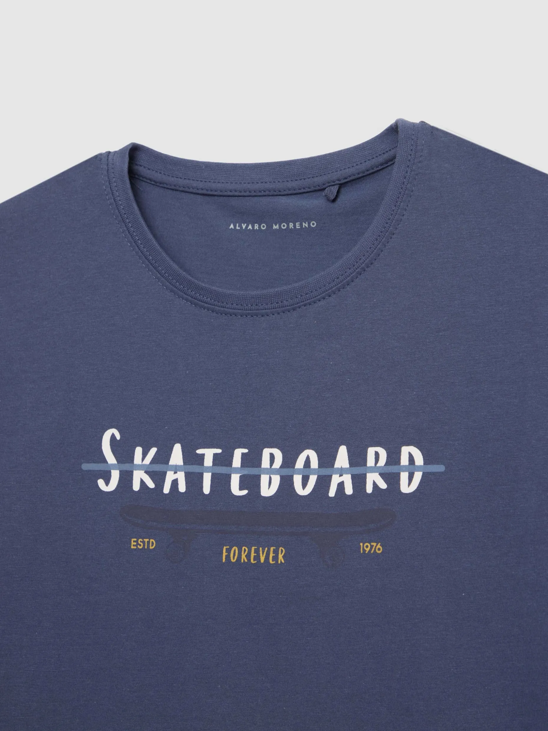 CAMISETA SKATEBOARD AZUL MARINO