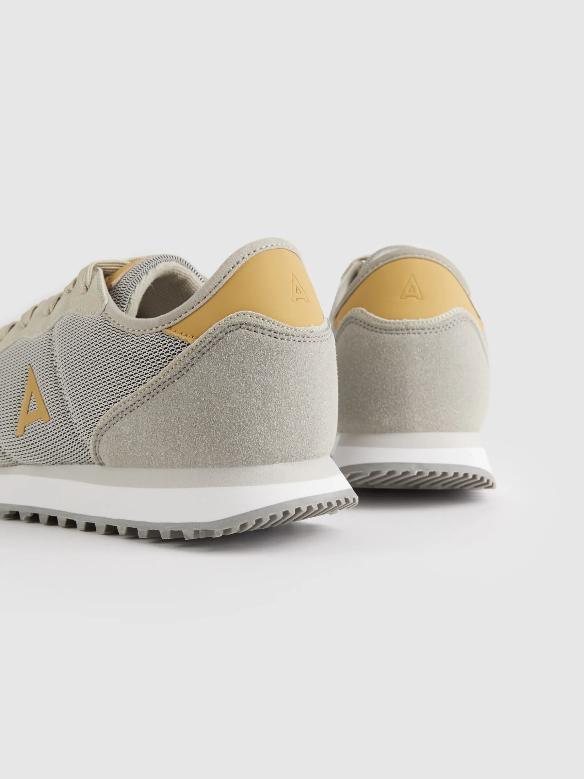 SNEAKERS BUDI GRIS