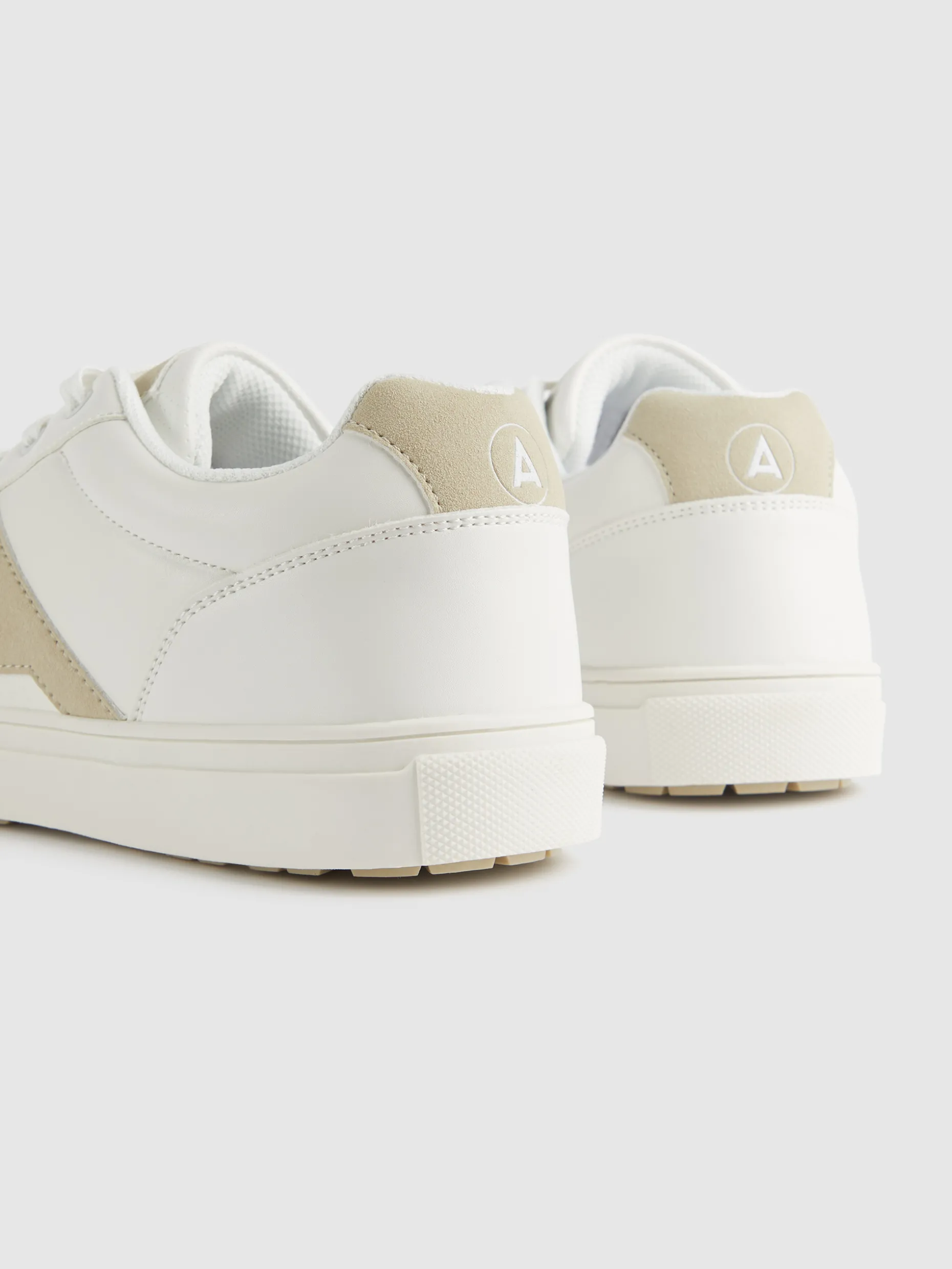 SNEAKERS STAFF BEIGE