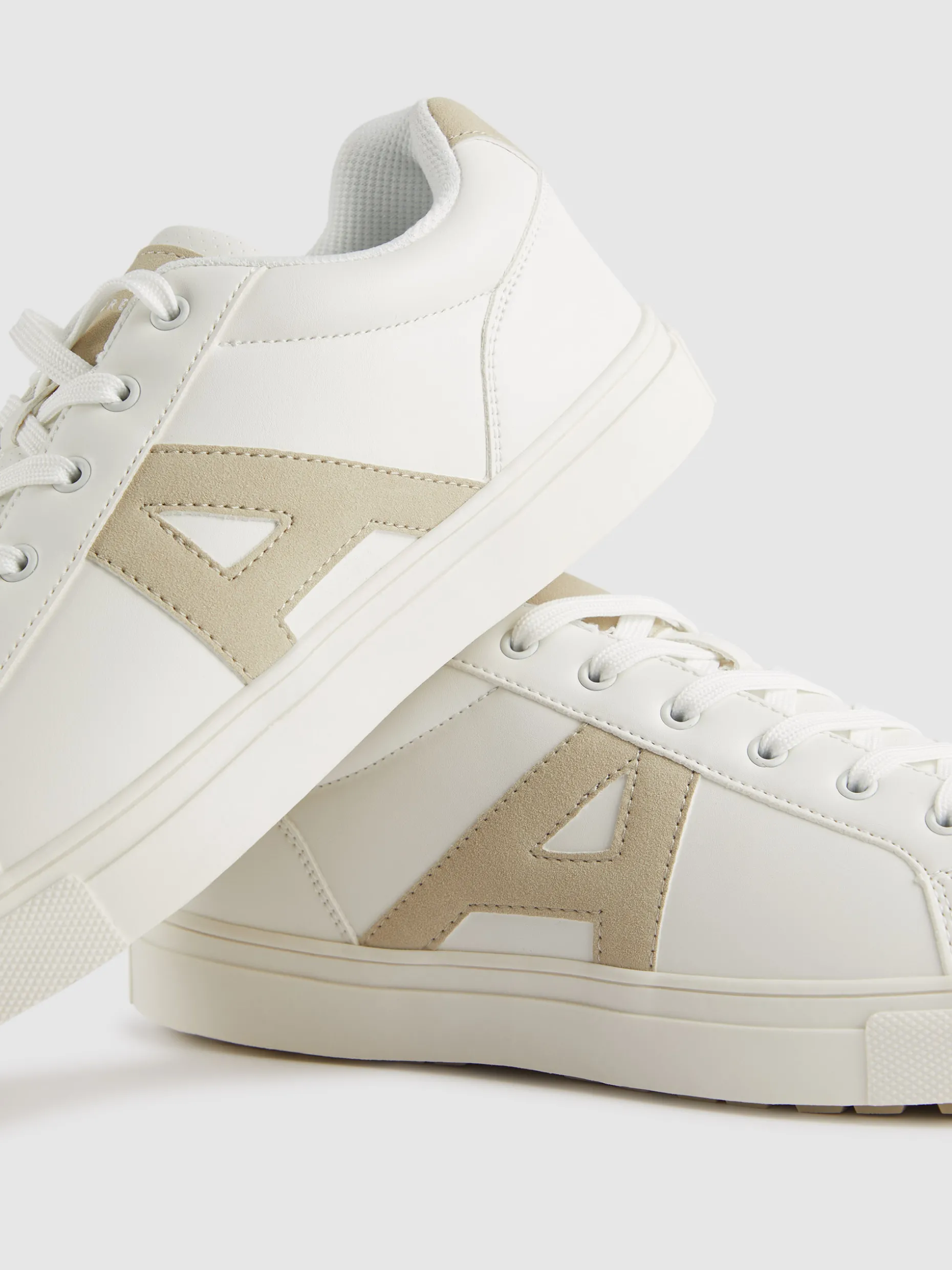 SNEAKERS STAFF BEIGE